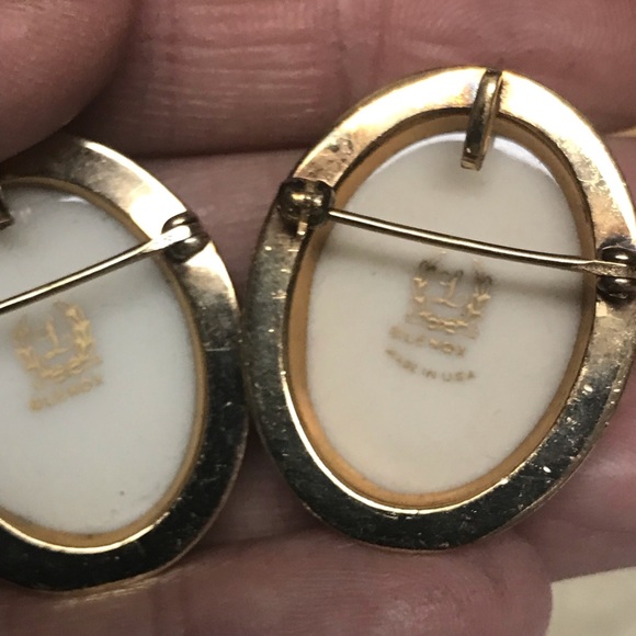 Lenox Bundle Vintage Pendants Butterfly & Flowers - Picture 3 of 4